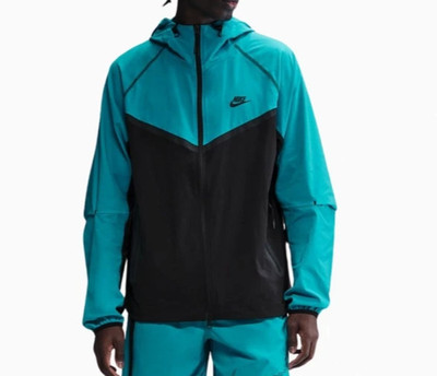 Nike Tech Jacket Loose Fit Gr XS