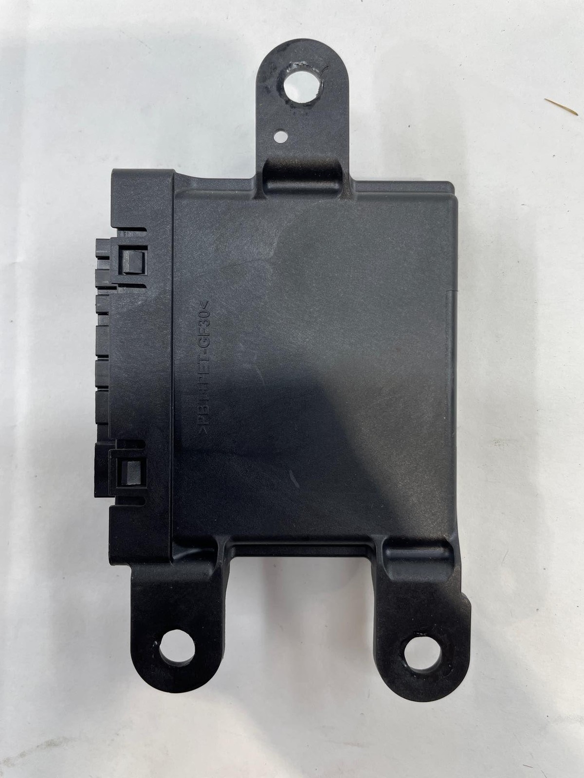 2014-2017 Maserati Quattroporte Park Parking Assist Control Module OEM 670004819