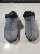 Zoccoli donna Crocs blu chiaro scamosciati slip-on con bordo in pelliccia sintetica taglia 7