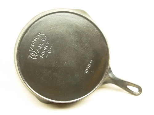 VTG WAGNER WARE 1058 M #8 CAST IRON SKILLET W/ HEAT RING SITS FLAT GHOST MARK 8M