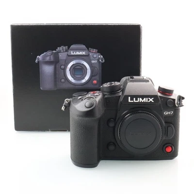 Panasonic Lumix DC-GH7 Kit 12-60 mm f3.5-5.6 25,2 Megapixel Kamera