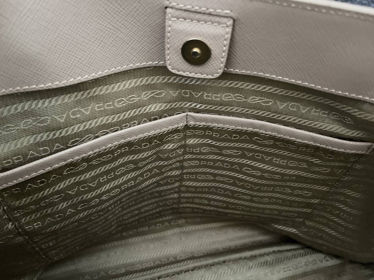 PRADA Galleria triangular logo hardware Saffiano … - image 9