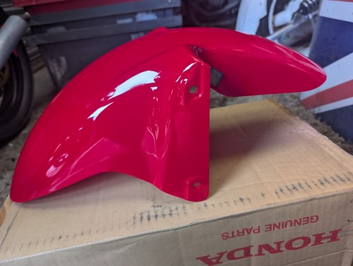 Honda CB600F Kotflügel vorne rot Teilenummer 61100-MBG-0000 1998-2001 #VUE