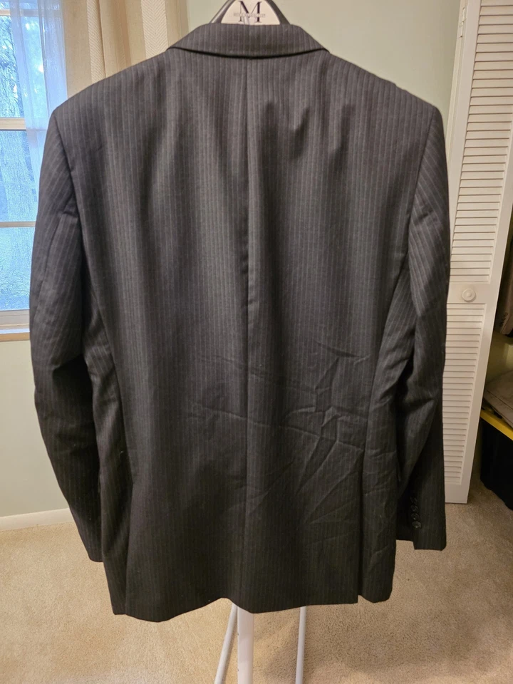 Traje Calvin Klein Para Hombre 40L Negro Rayas 2 Botones, Pantalones de Lana 34 Foto 2 de 4