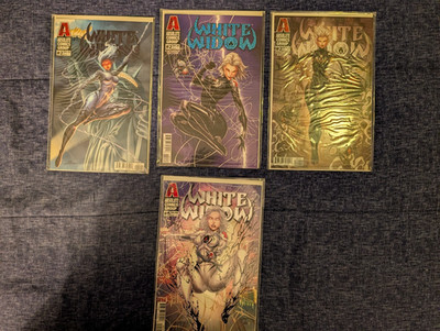 White Widow Absolute Comics (4 comic mini lot)Variant #2s and #5 - Very Good