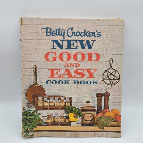 Vintage 1962 Betty Crocker's New Good and Easy Cookbook 1st Edition 5th Printing