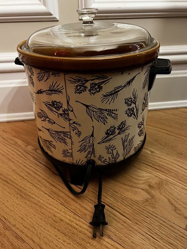 Vintage Simmer On Hamilton Beach Scovill 4 QT. Crock Pot / Bay Leaf Design - Picture 4 of 5