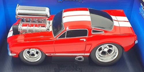 Muscle Machines 1/18 Scale Model Car 61189 1966 Ford Mustang Red/ White Stripes - Picture 4 of 5