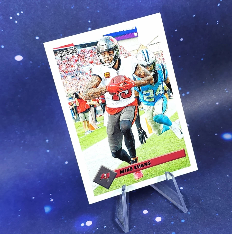 2023 Panini Mike Evans Retro 1993 Buccaneers Donruss Football - Image 4 of 4