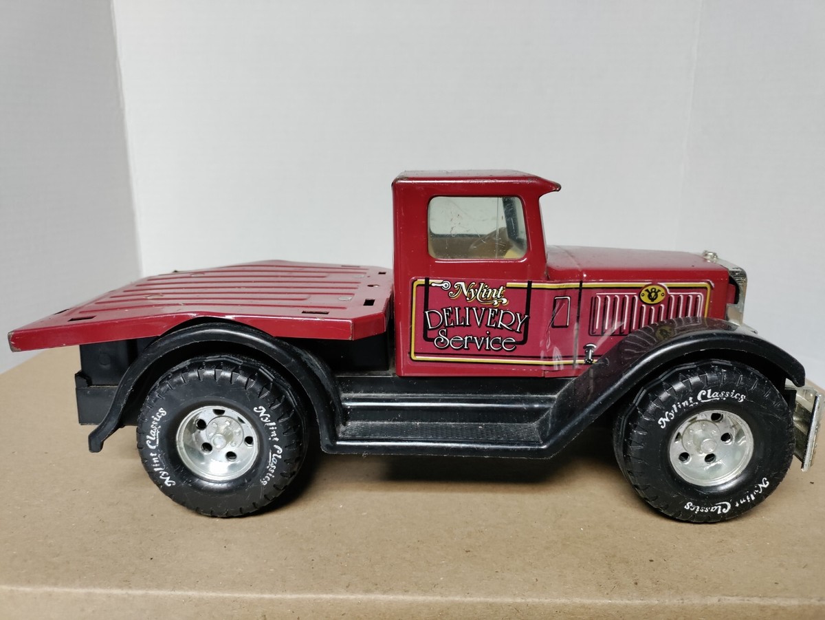 NYLINT DELIVERY SERVICE TRUCK, CLASSIC COLLECTOR SERIES