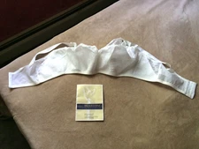 Jeunique  46HH  White Lace Soft Cup Bra Style J50  NIB