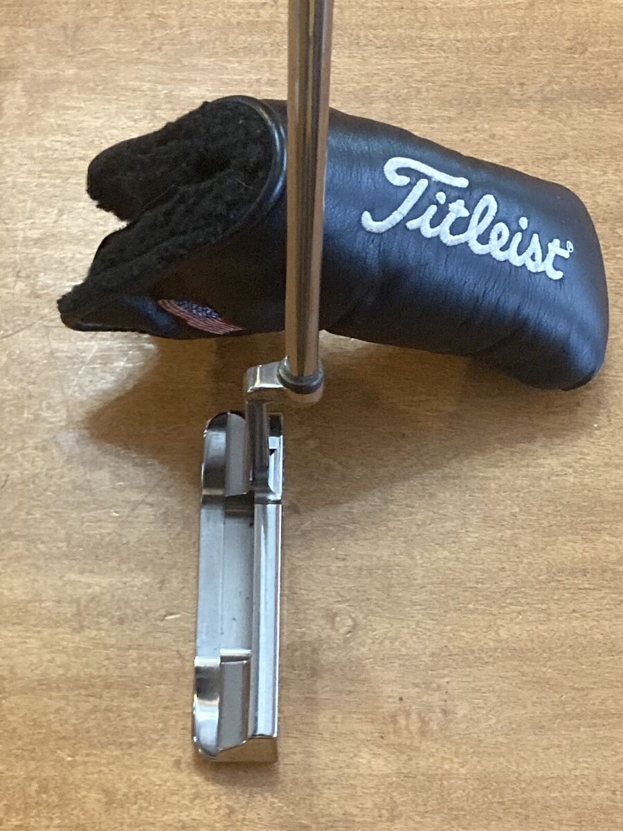 RARE & LIMITED TITLEIST SCOTTY CAMERON SCOTTYDALE Longneck RARE & LIMITED TITLEIST SCOTTY CAMERON SCOTTYDALE Longneck