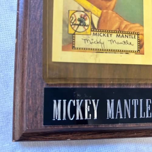 Vintage Mickey Mantle Wooden Plaque With REPRINT OF 1952 ROOKIE CARD YANKEES HOF - Picture 6 of 9