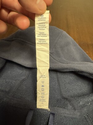 ルルレモン　ジップアップジャケット　サイズ6 lululemon（ルルレモン） グレー フード ジップアップ