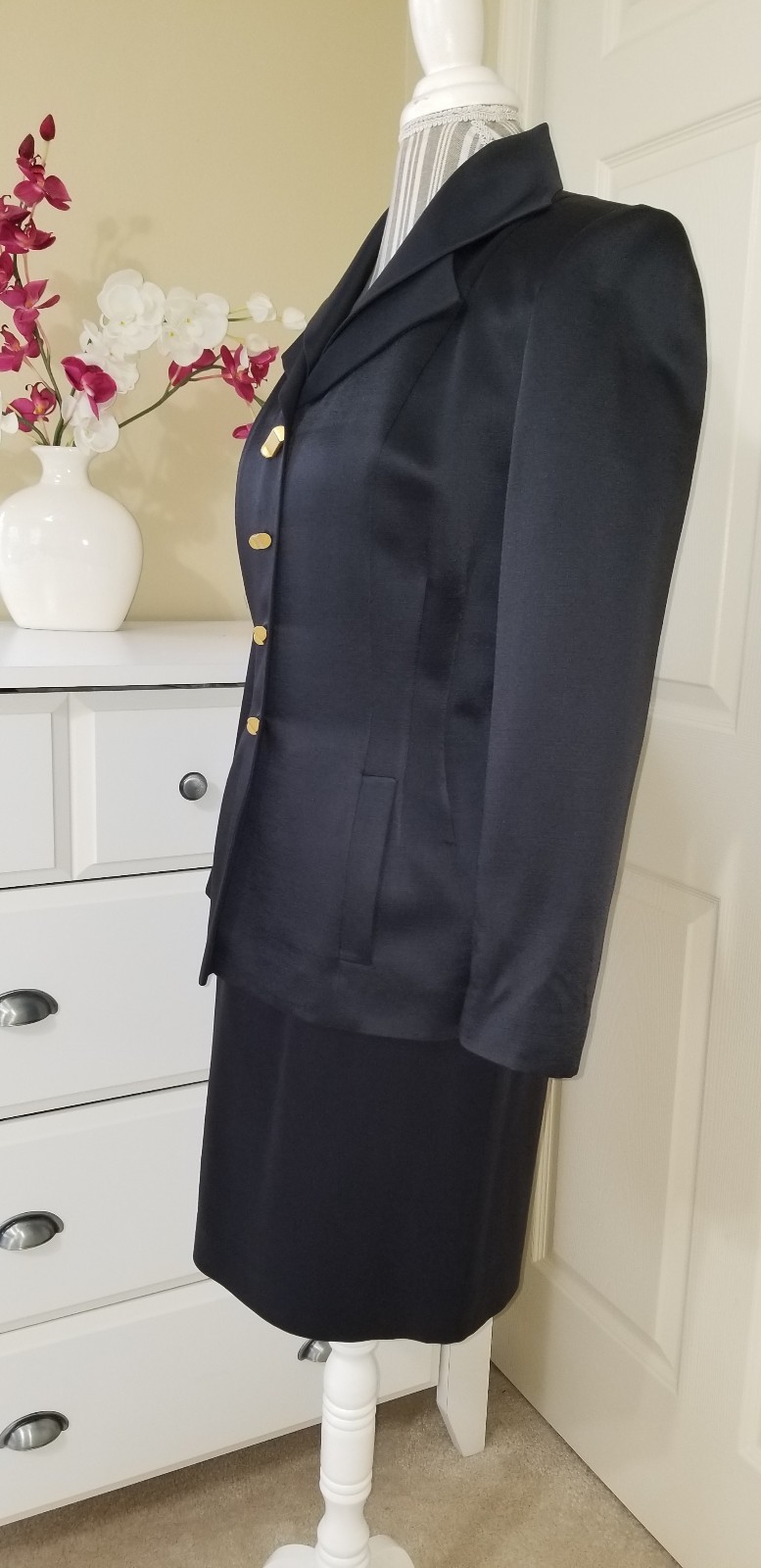 Picture 6 of 12