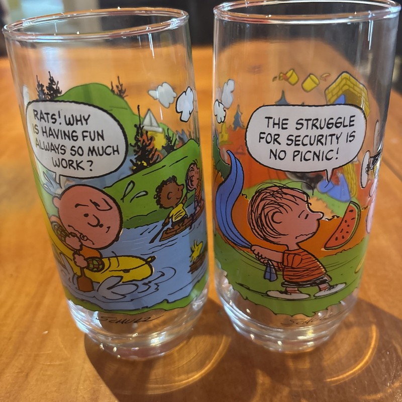 Vintage 1983 Camp 👀Snoopy Collection -McDonald's lot 0f 2 ⛺️
