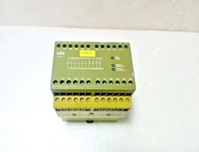 Pilz PNOZ 10  250/400VAC/24VDC 8/5AAC/8ADC | 774009 - Miner Body Crack - Used 