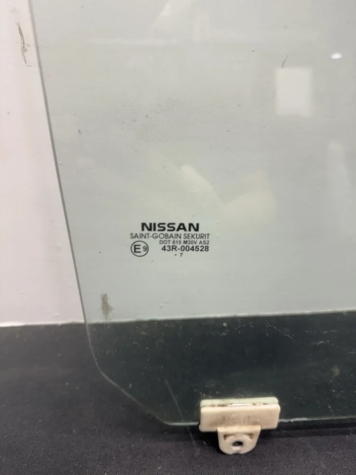 Nissan Versa 2007-2012 4d ventana puerta de cristal paso derecho trasero 43R004528 Foto 4 de 4