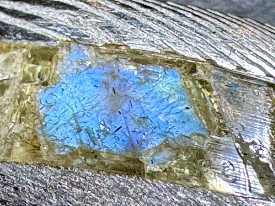 Custom Labradorite & Damascus Steel Ring – Handmade - Brand New - Size 11 - Image 4 of 4