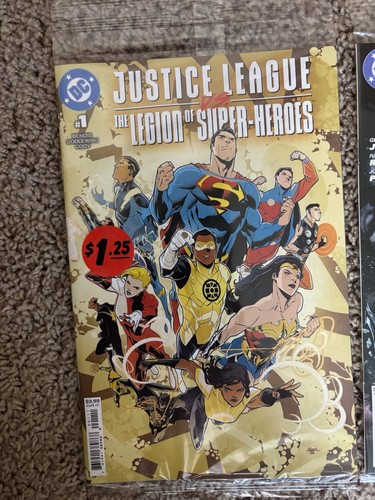 DC Comics | Dollar Tree Lot (22 Total) Sealed! - Picture 2 of 23