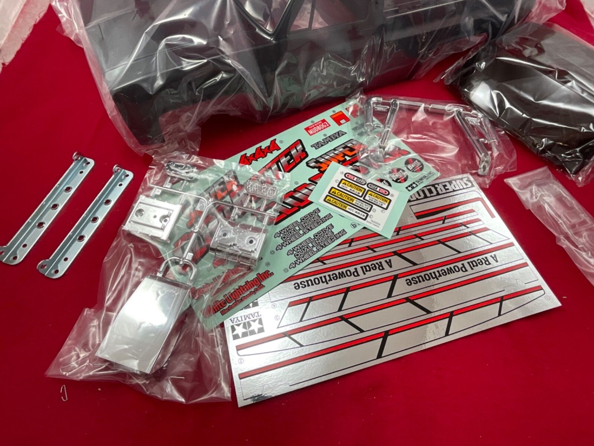 TAMIYA SUPER CLODBUSTER black edition BODY + plastic set clod