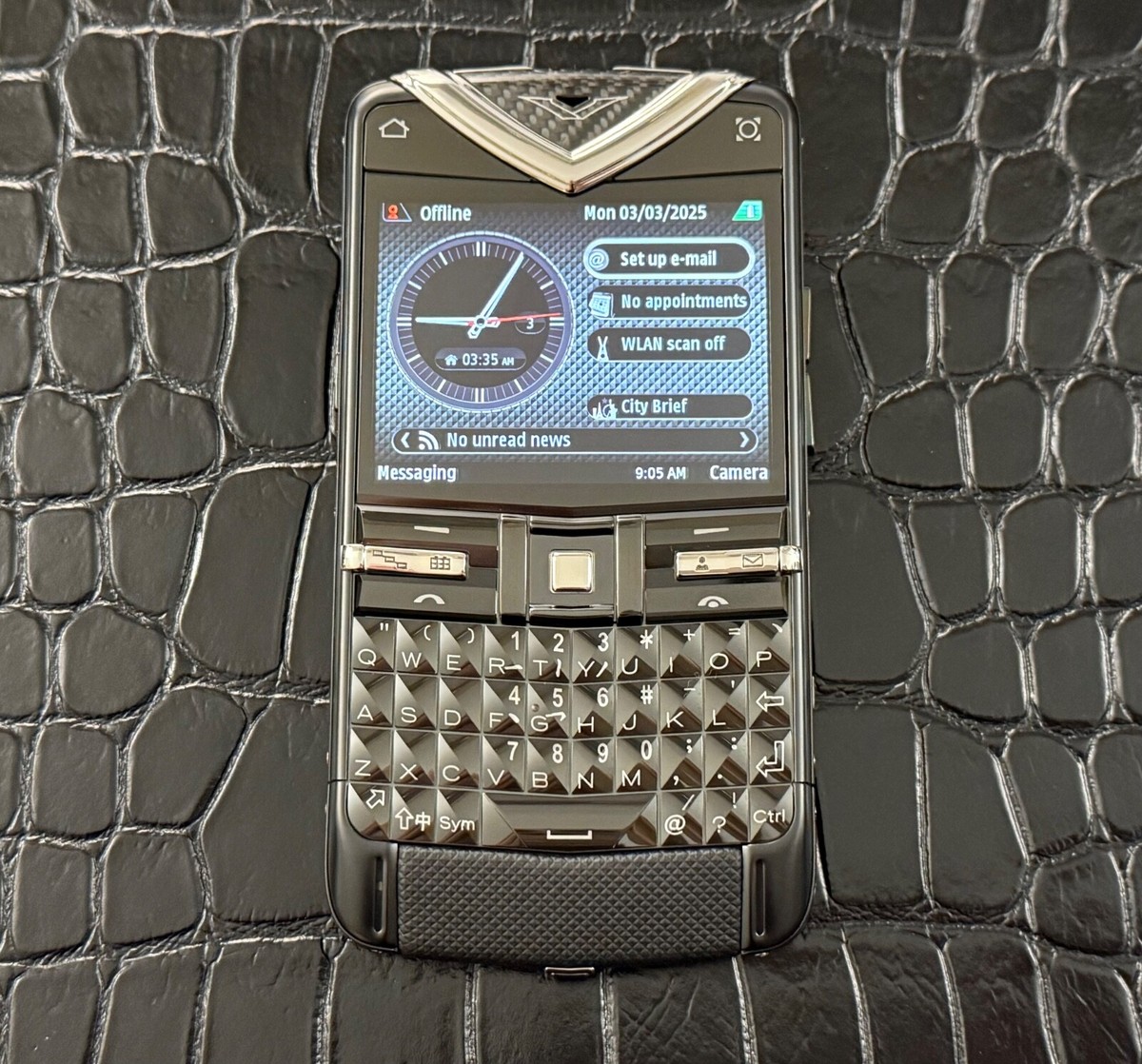 VERTU Constellation Quest Carbon Fiber Global 3G GSM 32GB