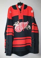 New Detroit Red Wings "Year of The Dragon" Lacer mid weight cotton hoodie men M