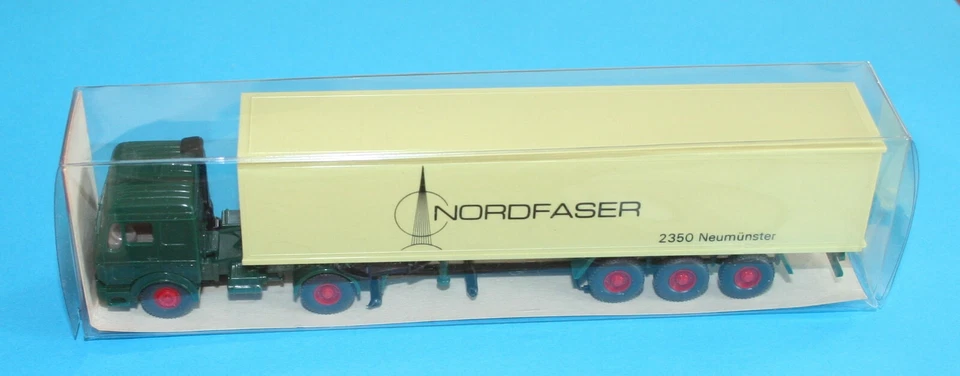 Autoarticolato Nordfaser Mercedes Benz 1626 WIKING 24542 Scala H0 - Immagine 2 di 4