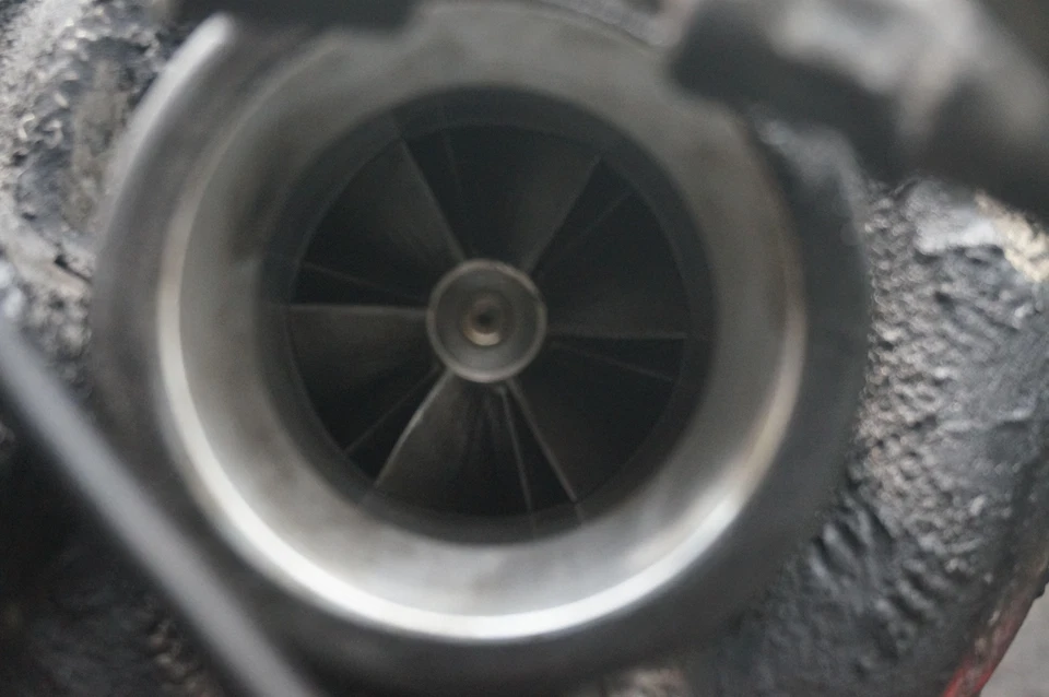 Turbocompressor motor direito 1570900880 Mercedes GL63 AMG 13-16 *Bloqueado PARA PEÇAS* - Imagem 4 de 4