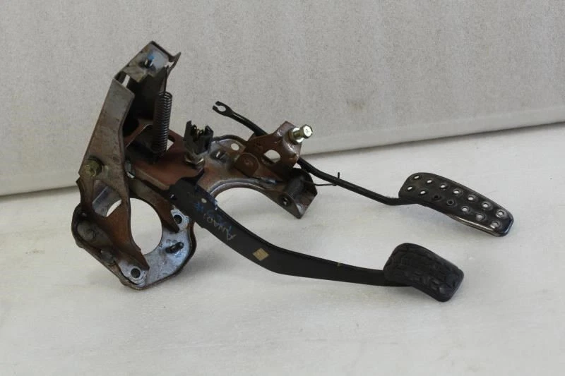 1990 1991 1992 1993 1994 1995 1996 MAZDA MX-5 MIATA ACELERADOR PEDAL FRENO M/T Foto 4 de 4