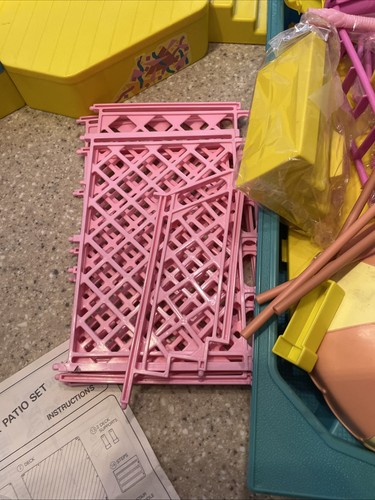 2 Mattel 1988 BEACH BLAST BARBIE POOL PATIO SET 1 costruito altro non assemblato leggi - Foto 6 di 6