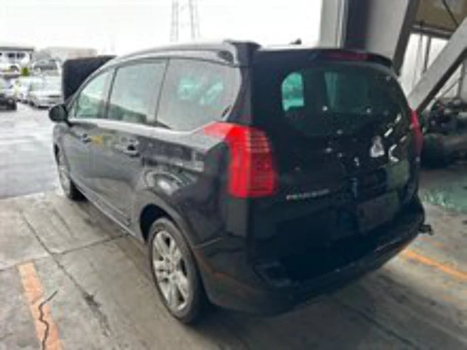 Peugeot, 5008, Left Taillight 05/13-12/17 - image 3 of 3