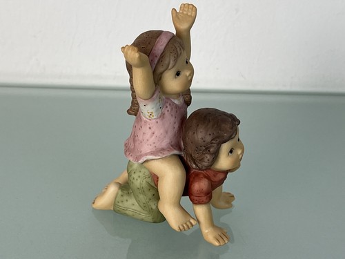 Goebel Figur Porzellan Nina und Marco 7,5 cm x 10,5 cm. Top Zustand - Picture 2 of 4