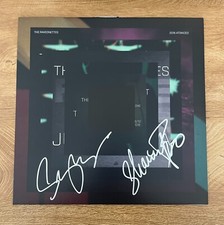 * THE RAVEONETTES * signed album * 2016 ATOMIZED * SUNE WAGNER & SHARIN FOO * 3 * THE RAVEONETTES * signed album * 2016 ATOMIZED * SUNE WAGNER & SHARIN FOO * 3