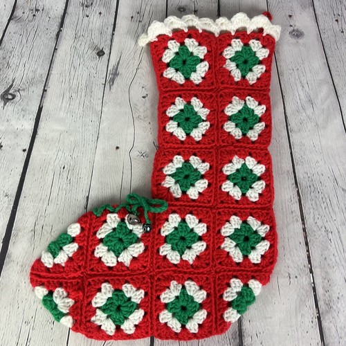 Calza natalizia vintage anni 70 fatta a mano nonna quadrata uncinetto verde rosso bianco - Foto 1 di 8