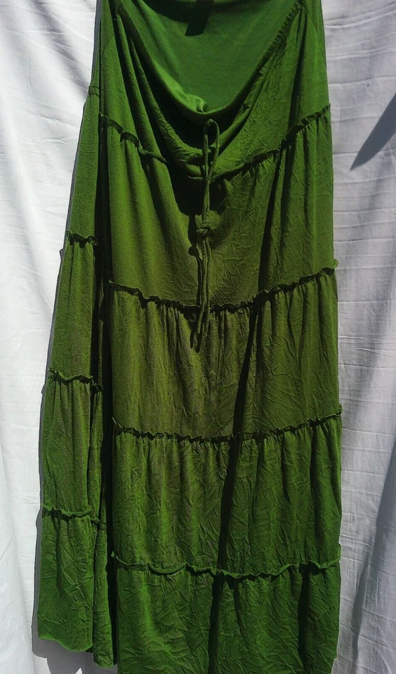 FALDA MUJER 6 GRADOS GRANDE VERDE GASA 4 NIVELES Foto 2 de 4