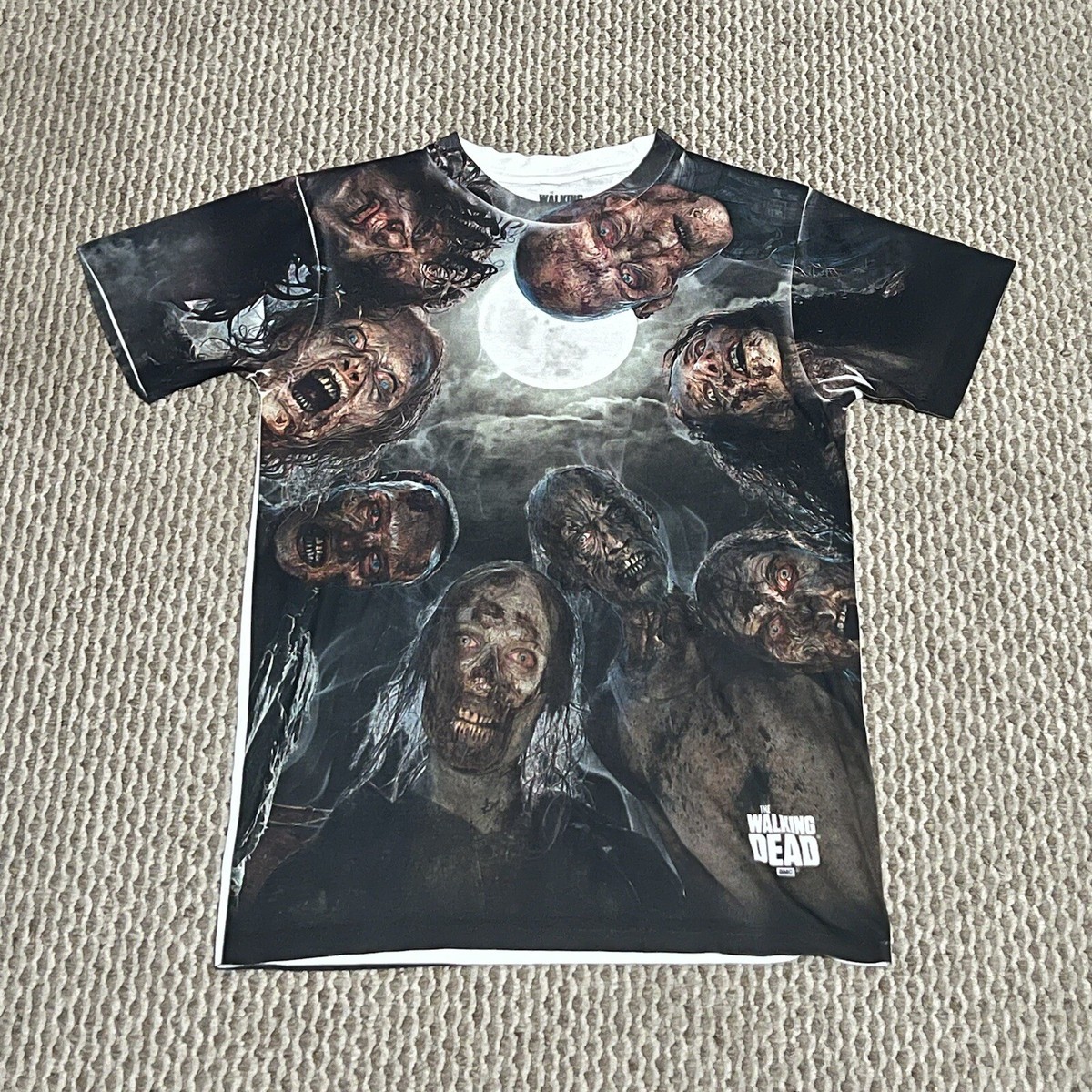 Mens The Walking Dead AMC 2015 All Over Print Zombie T-Shirt Size