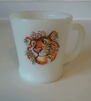 Vintage Fire King Esso EXXON Tony The ''Tiger in Your Tank'' Milk Glass Coffee Mug