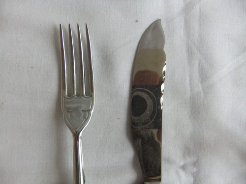 Vintage GLOSSWOOD Wooden Handle Fish Knives & Forks Set Sheffield - Picture 5 of 10
