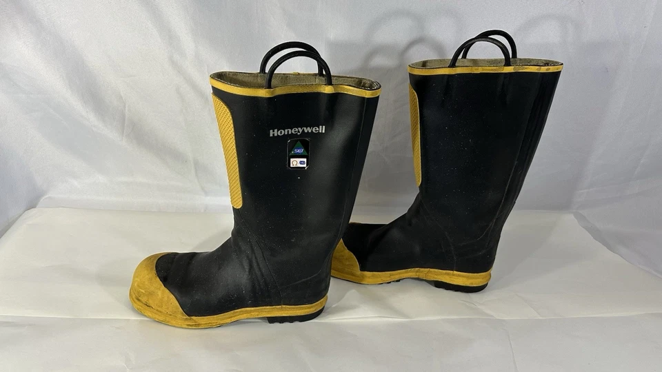 Honeywell Firefighter boots Mens Size 12 Wide . Model 2500 - Image 2 of 4
