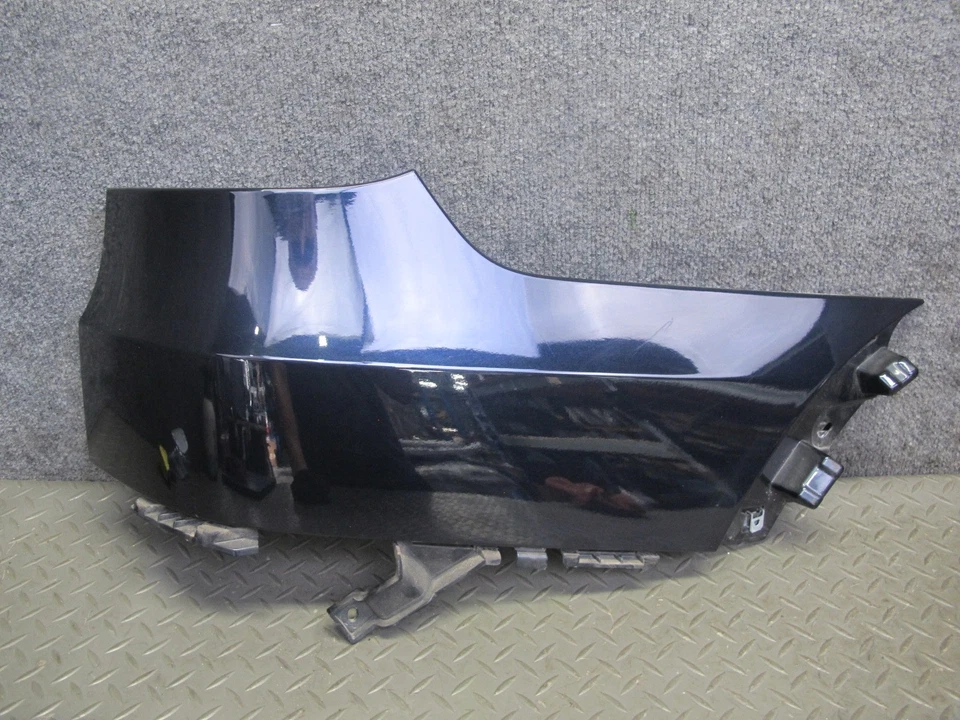 2010-2013 BMW E70 X5M REAR BUMPER LEFT & RIGHT SIDE TRIM COVER PANEL SET OF 2 - Image 3 of 4