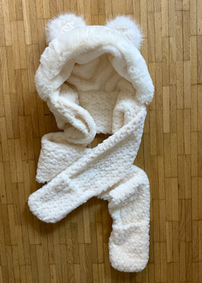 Plush Bear Ear Hooded Scarf with Pockets   Cozy Winter Wrap   Pom Pom Hood Scarf