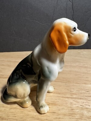 Vintage Beagle Dog Figure Porcelain Ceramic Figurine Nice Cute