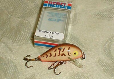 bass humpback lures rebel Vintage REBEL HUMPBACK LURE F2535 Crawdad