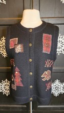 Woolrich Vest Cabin Bear Tree Red Black Plaid Trim Embellishments Women's S EUC