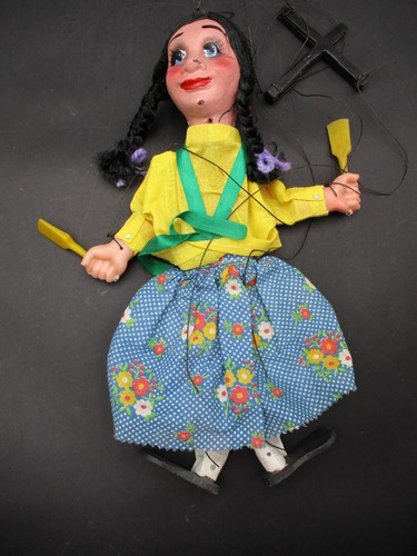 Marionnette mexicaine vintage GYPSY COOK tenant des pagaies jaunes - Photo 9/9