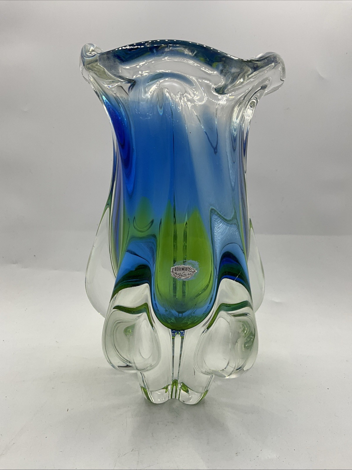 Picture 1 of 24