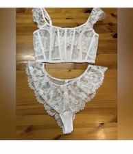 Victoria  s Secret dream angels White Lace Lingerie corset bra thong Set NWT S-DD