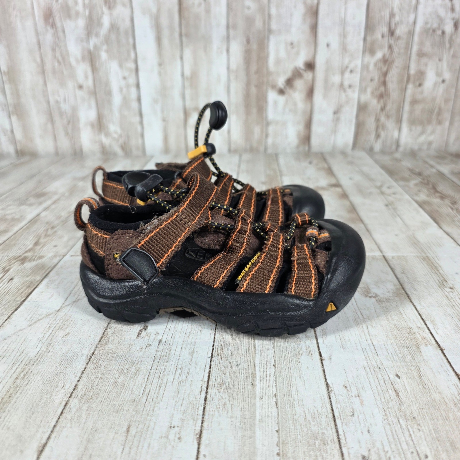 Sandali da acqua Keen Newport H2 marrone arancione scarpe da bambino taglia 5