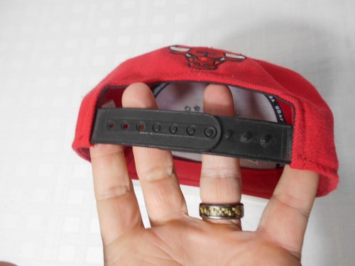 ADIDAS Shoe Co. NBA Chicago Bulls Black Red Snapback Baseball Hat Cap One Size - Picture 8 of 17